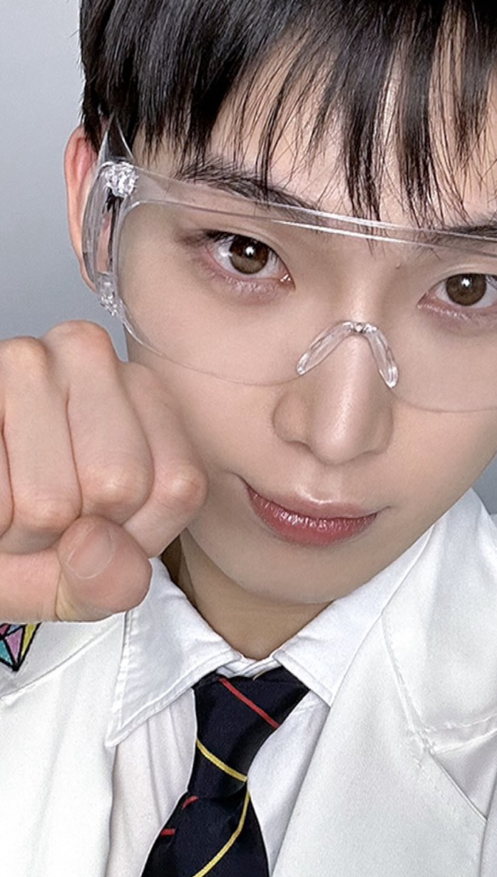 선우 (ENHYPEN)의 비하인드 컷