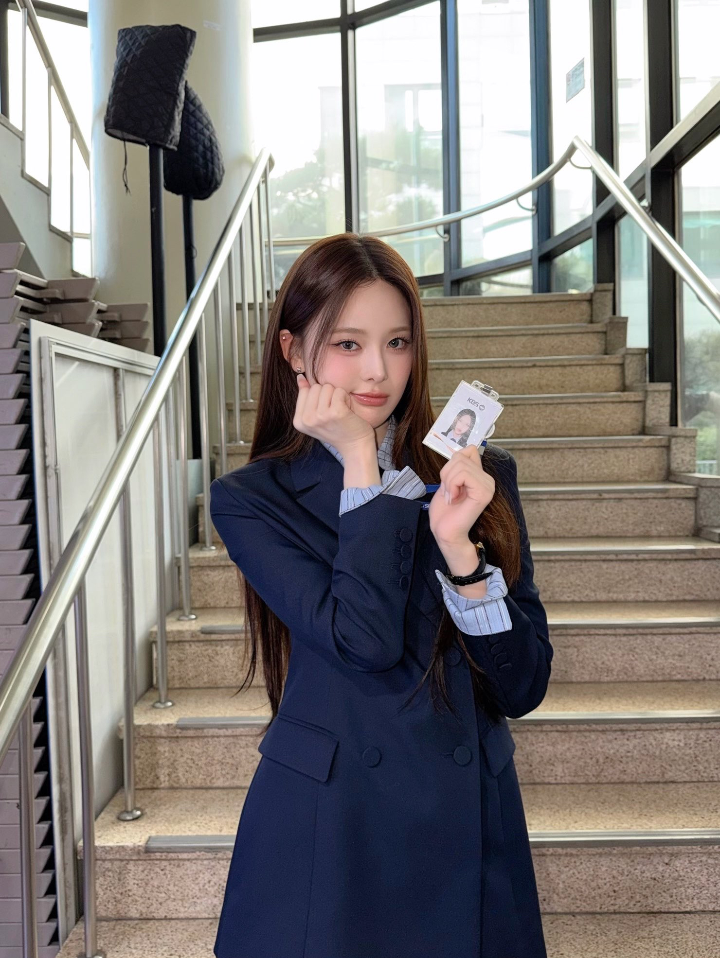 Behind-the-scenes cut of izna