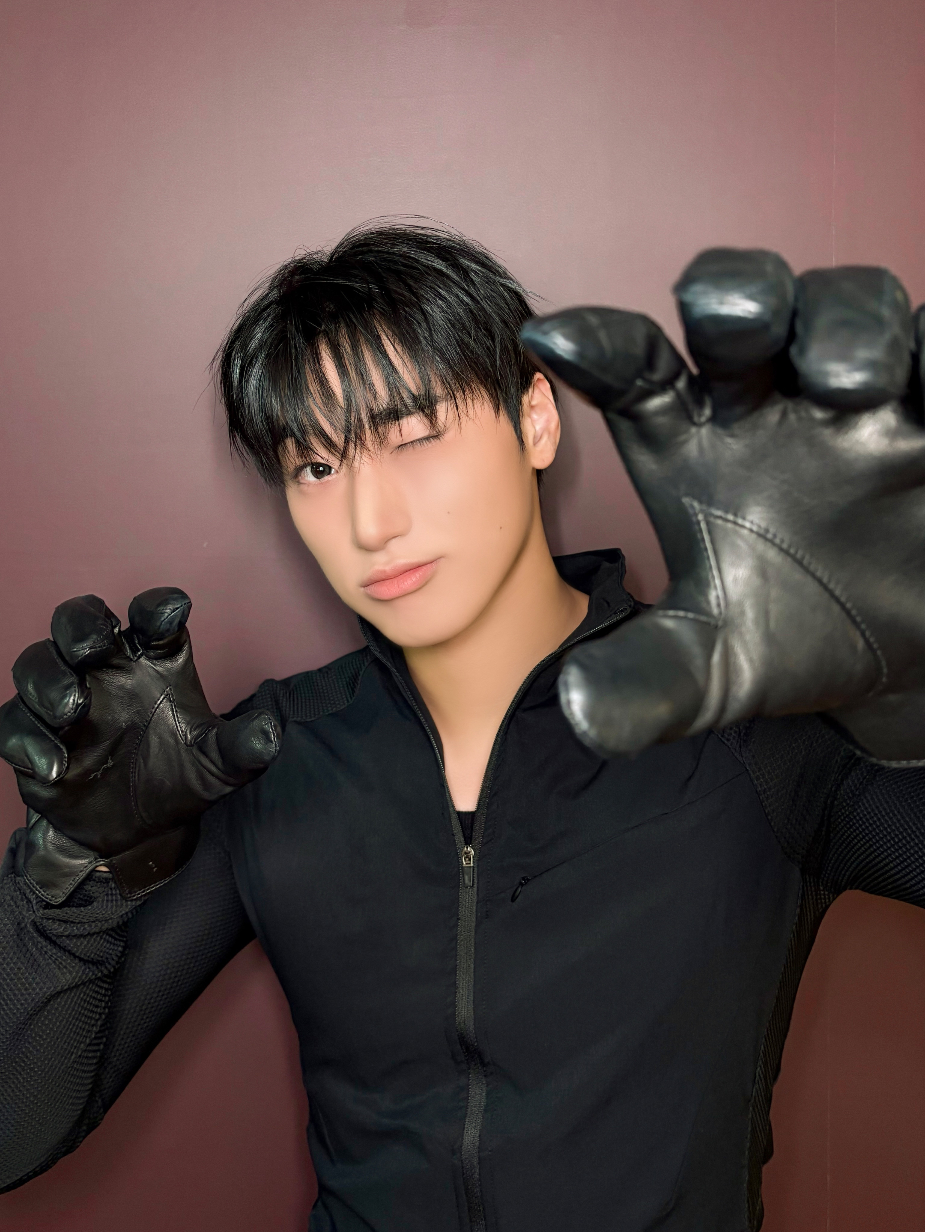 崔傘 (ATEEZ)的最新照片