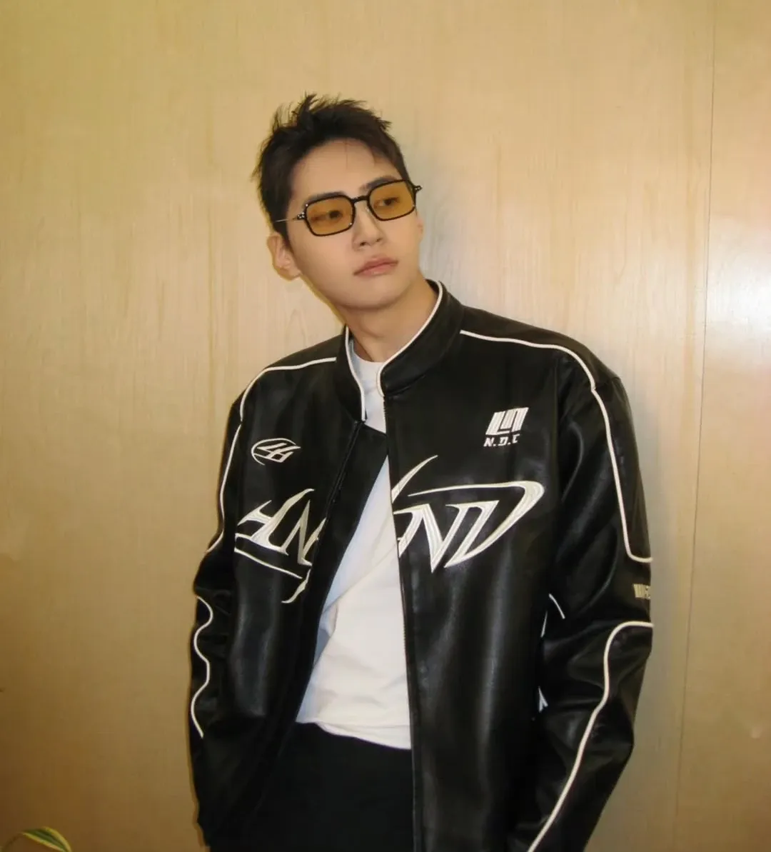 Behind-the-scenes cut of Lee Jinhyuk