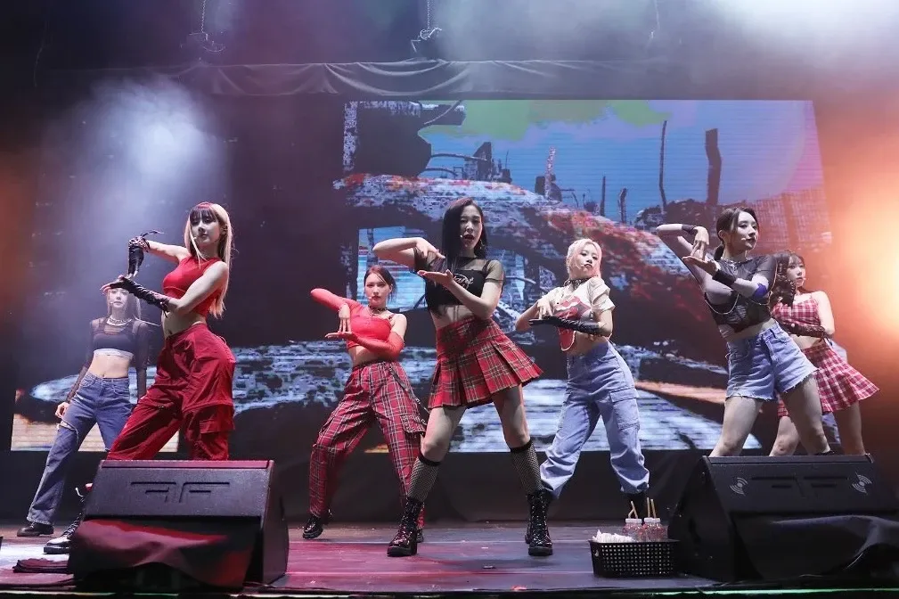 Behind-the-scenes cut of DREAMCATCHER