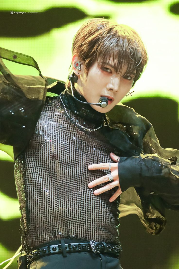 ATEEZの舞台裏ショット