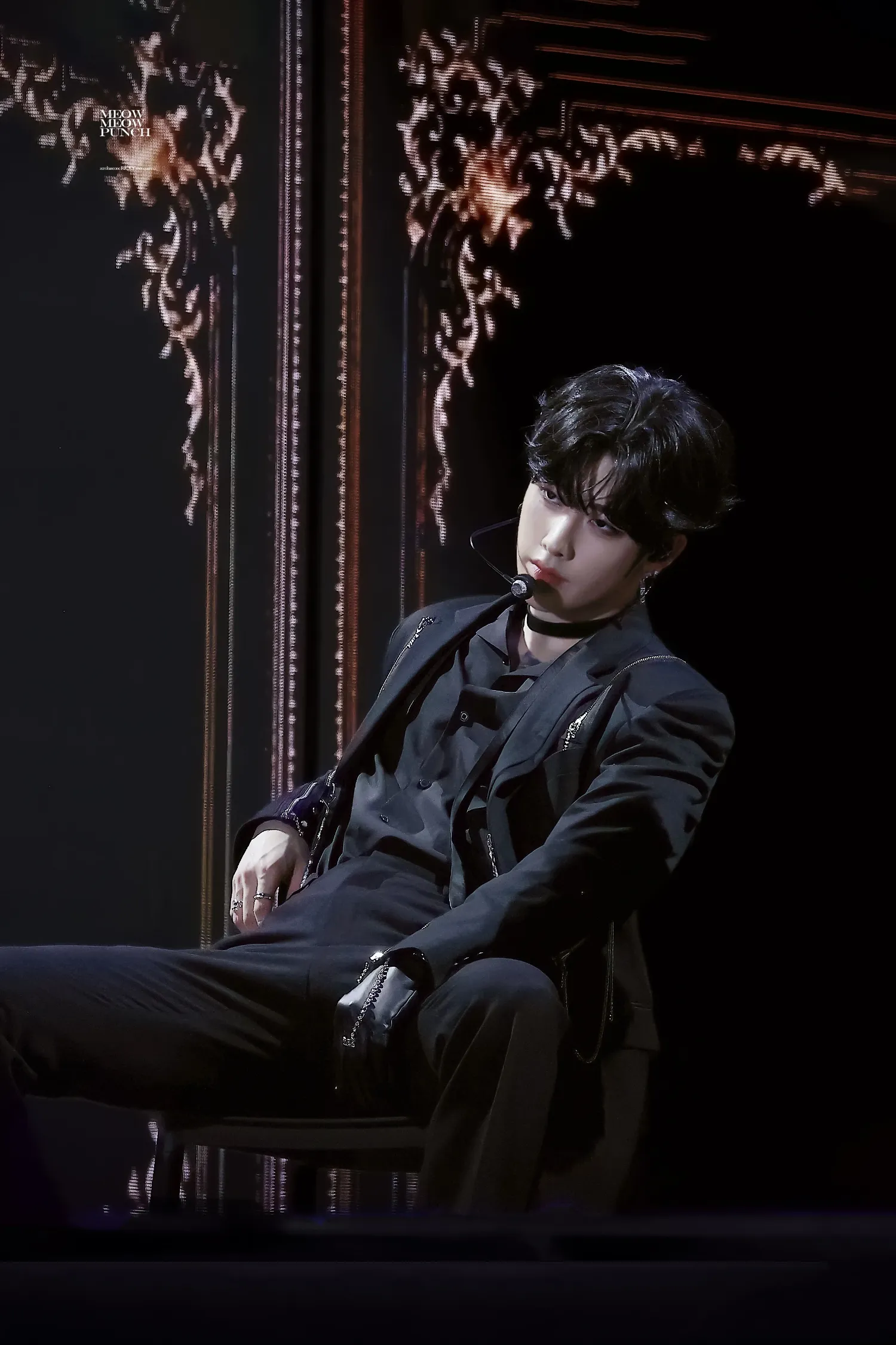 A moment captured by Ricky's fan