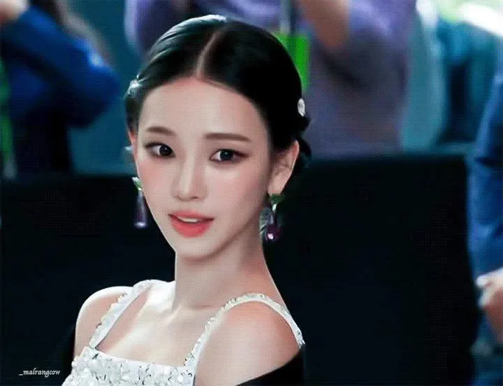 Momen yang diabadikan oleh penggemar Karina (aespa)