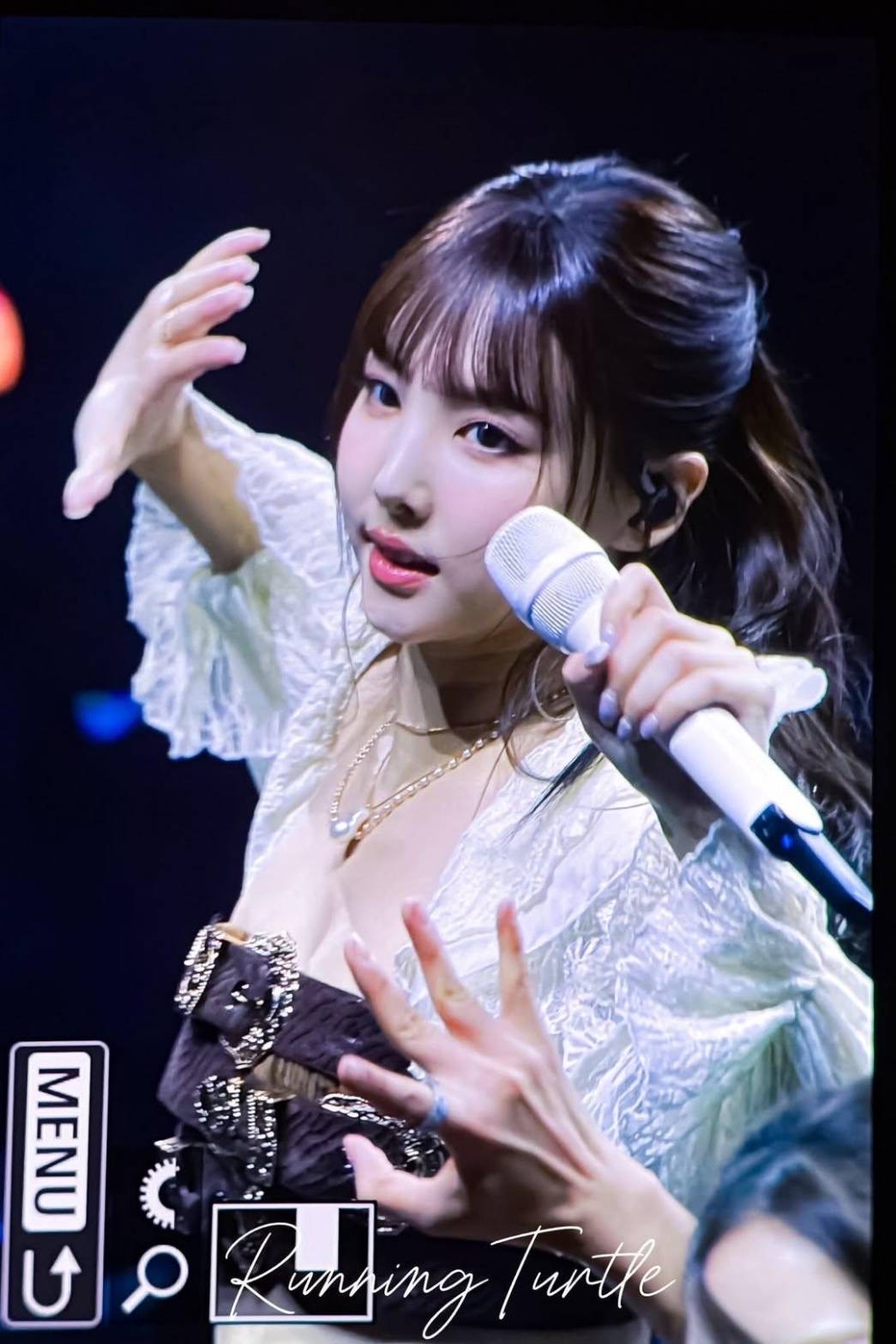 ナヨン (TWICE)の最近の活動写真