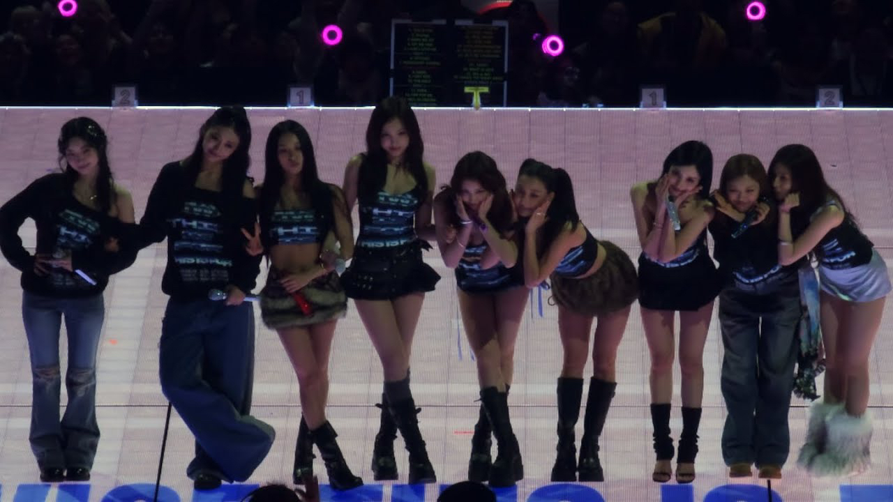 Foto aktivitas terbaru TWICE