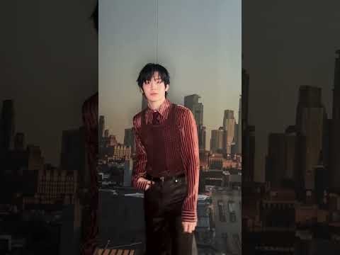 Potret di balik layar Park Gunwook (ZEROBASEONE)