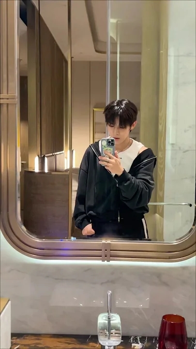 Recent activity shot of Steven (AHOF)