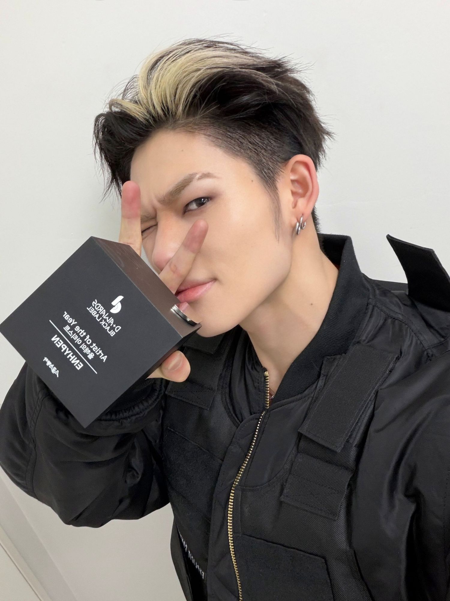 Behind-the-scenes cut of NI-KI (ENHYPEN)