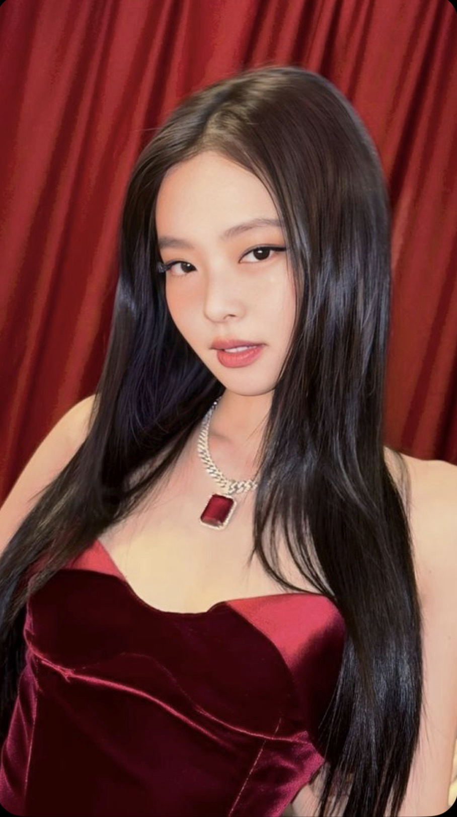 Today's most popular wallpaper in the Jennie (BLACKPINK) community