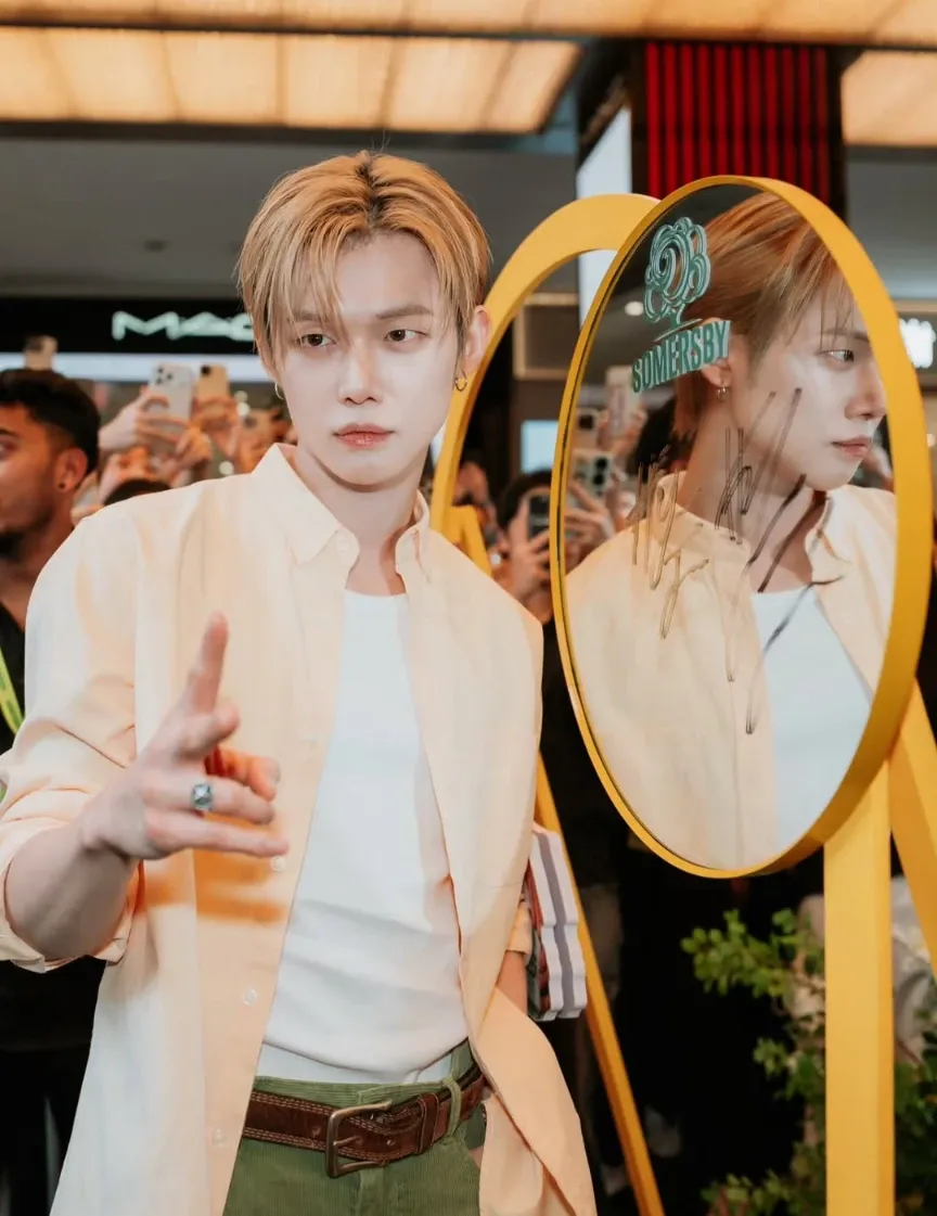 Foto aktivitas terbaru Yeonjun (TOMORROW X TOGETHER)