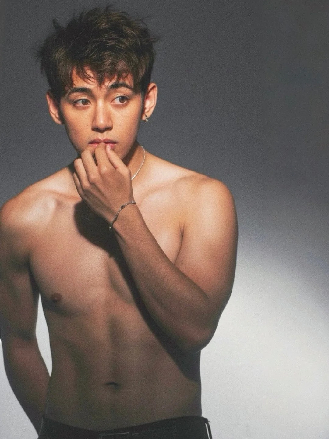 Latest photo of V (BTS)