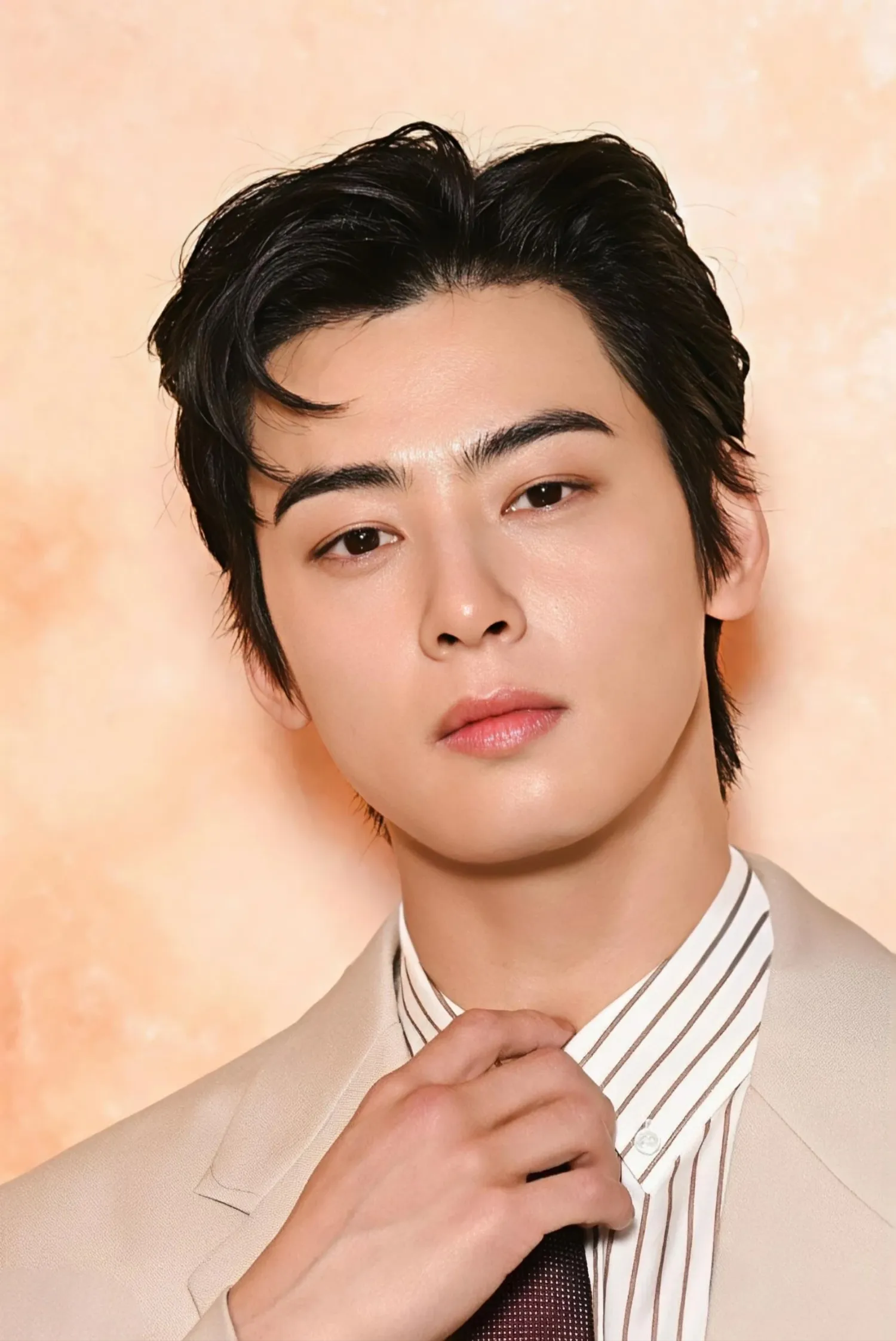 Recent activity shot of Eunwoo (ASTRO)