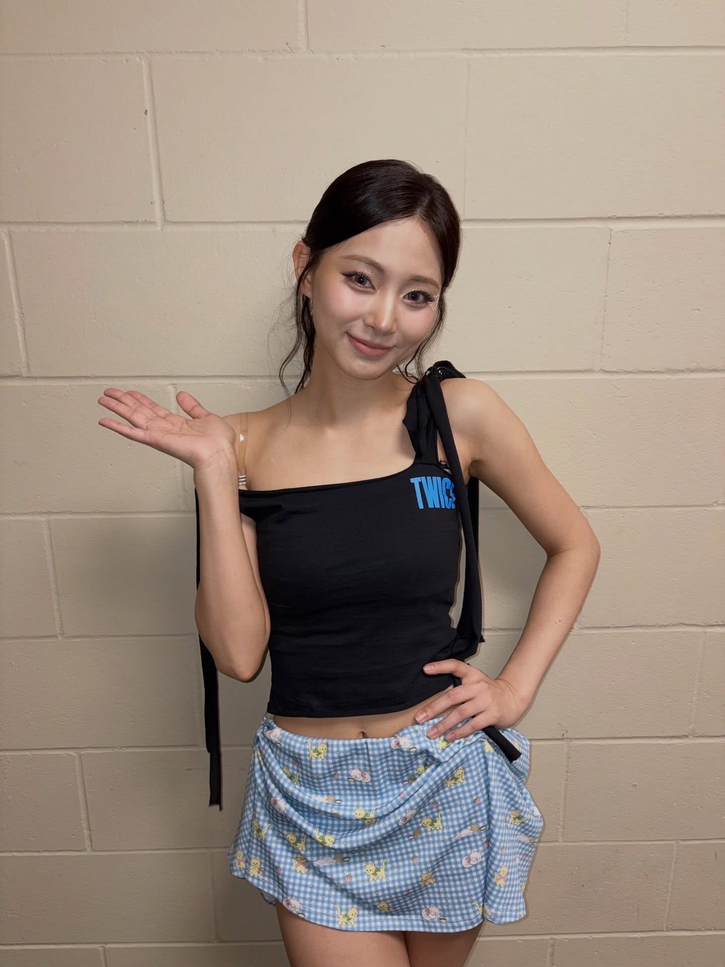 Foto terbaru Tzuyu (TWICE)