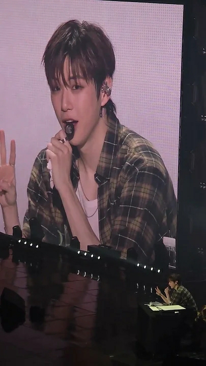 강다니엘의 비하인드 컷