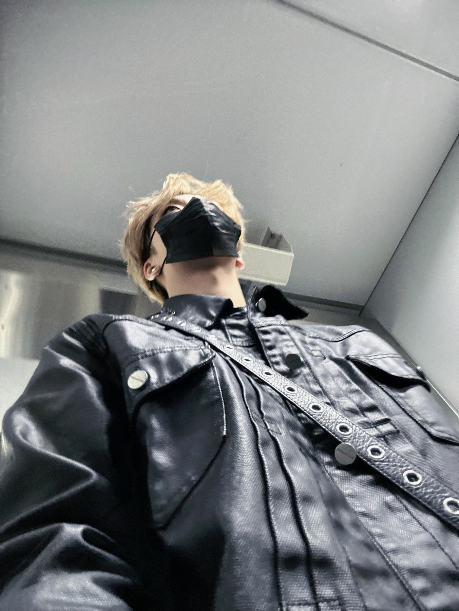 Behind-the-scenes cut of He Xinlong (ALPHA DRIVE ONE)
