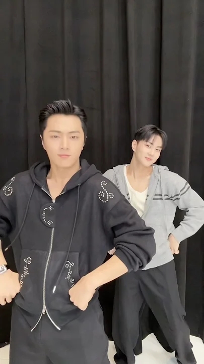 粉絲為ENHYPEN分享的感性桌布