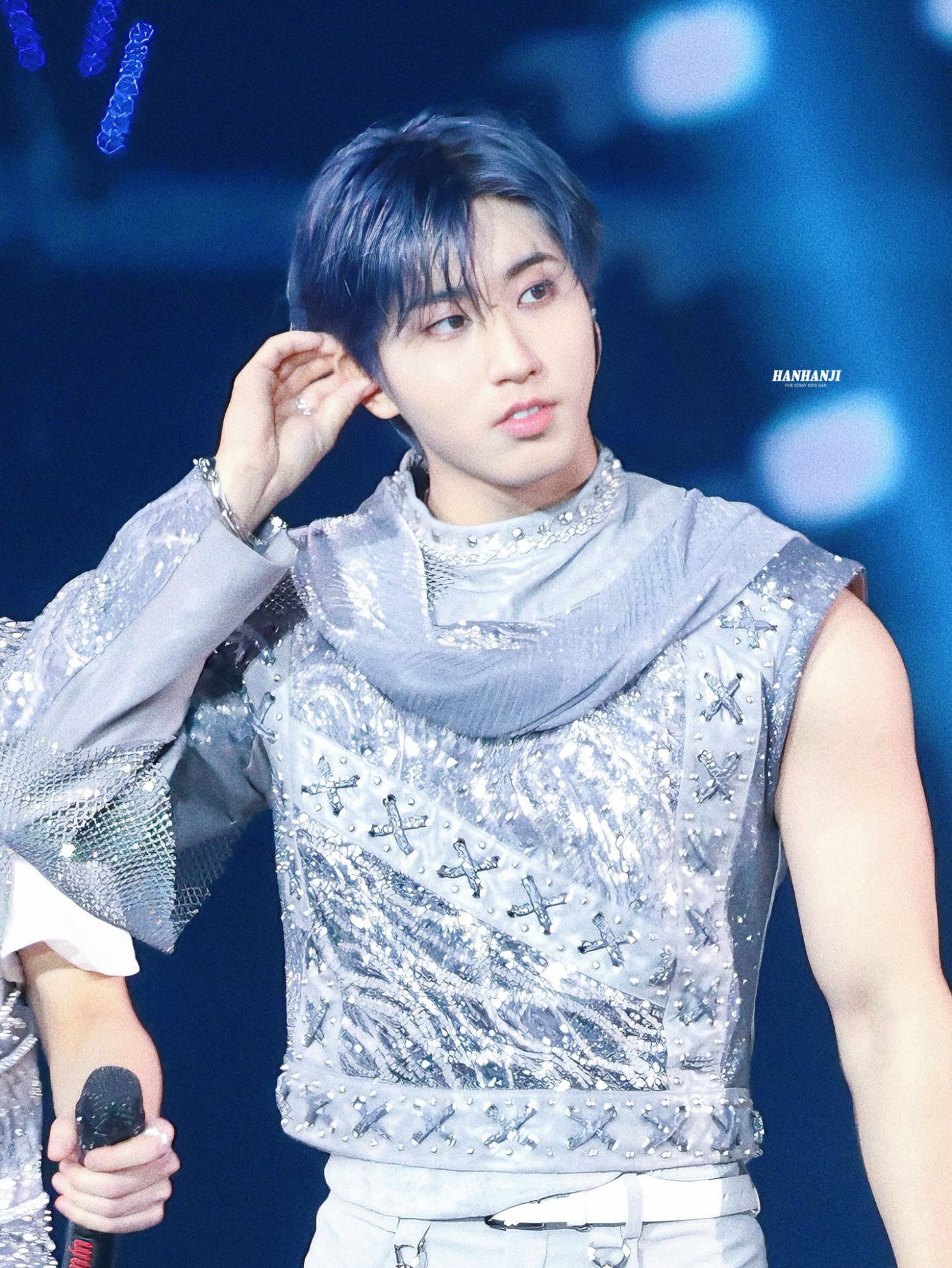 Behind-the-scenes cut of HAN (Stray Kids)