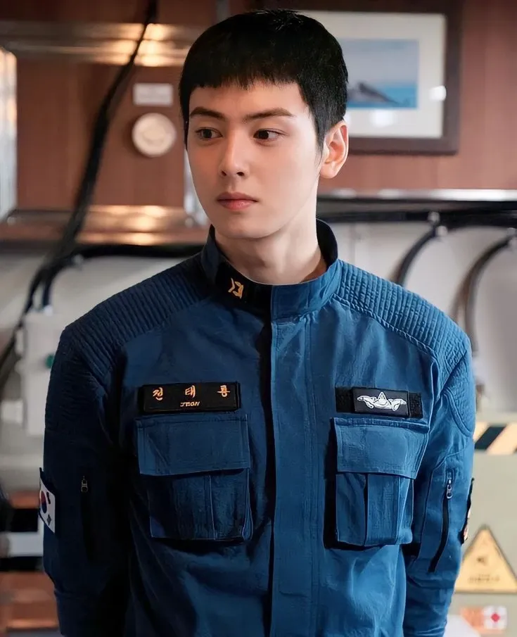 Latest photo of Eunwoo (ASTRO)