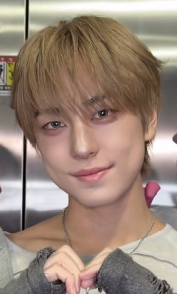 Behind-the-scenes cut of Taki (&TEAM)