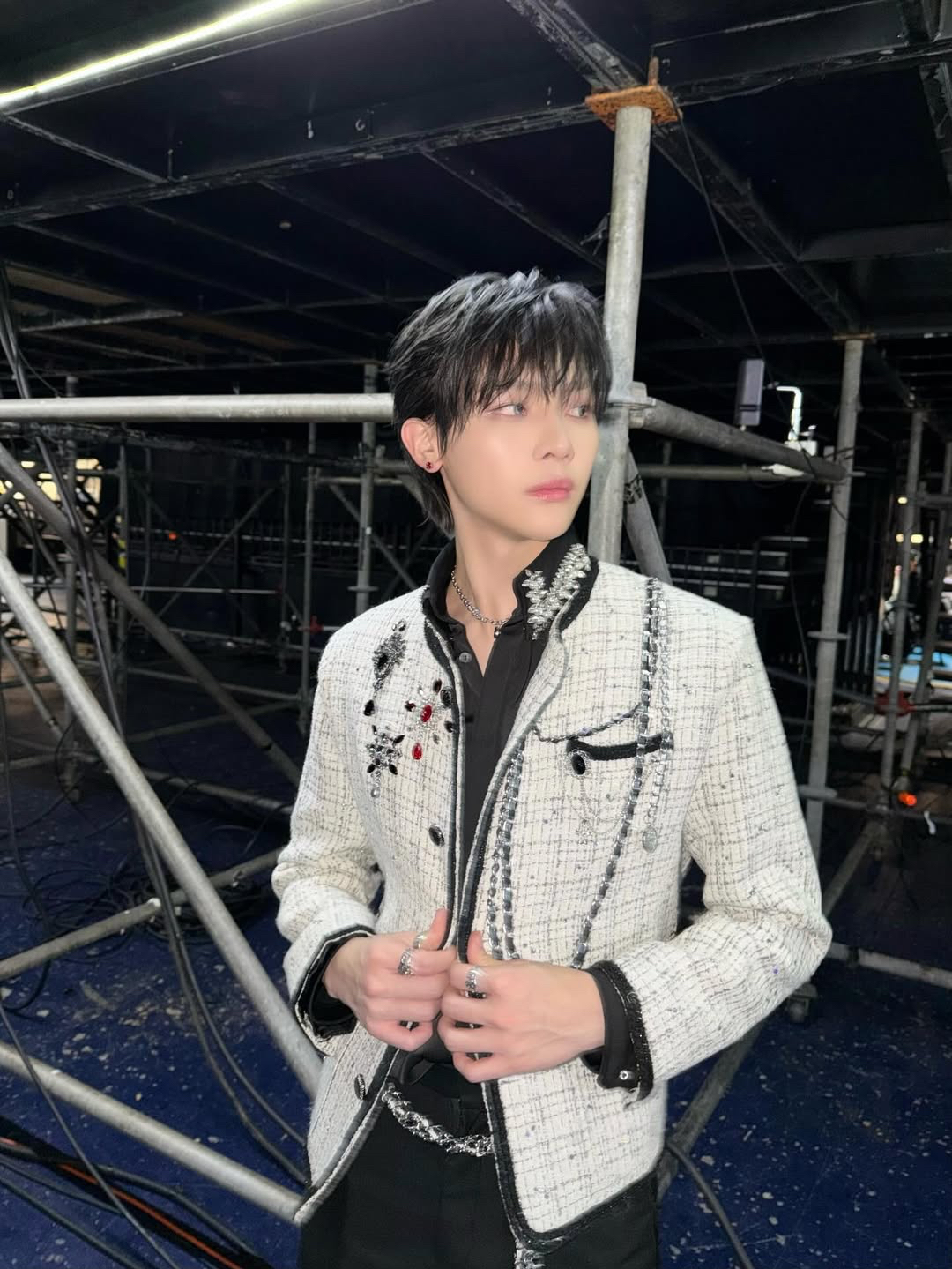 A moment captured by Nicholas (&TEAM)'s fan