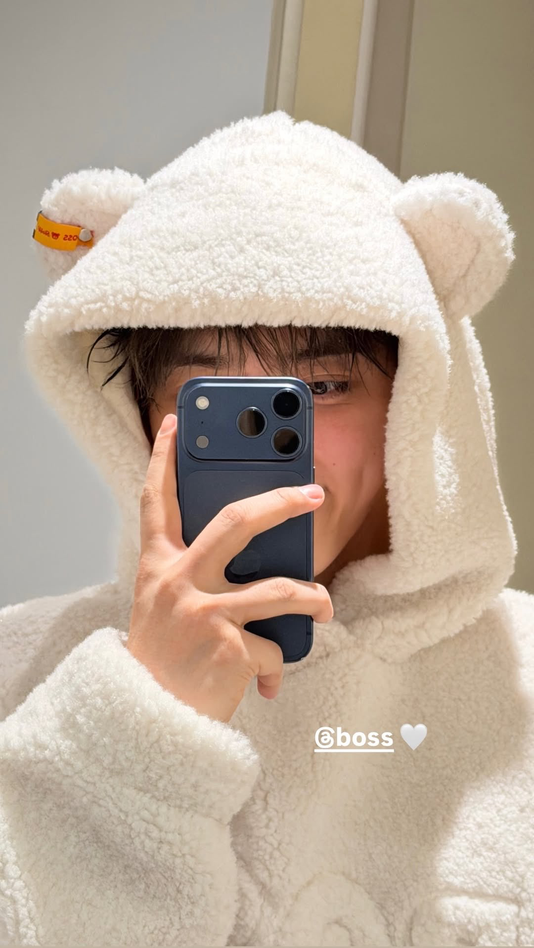 A heartfelt wallpaper shared by S.Coups (SEVENTEEN)'s fans