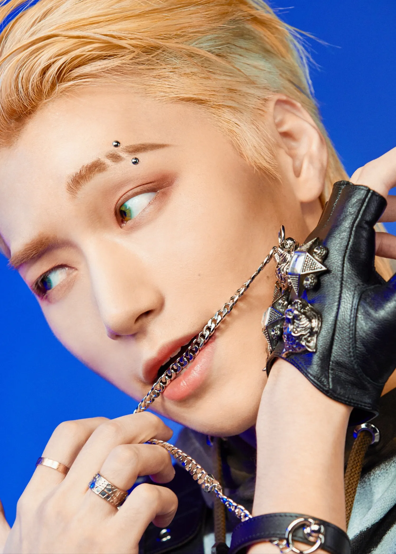 崔傘 (ATEEZ)的最新照片