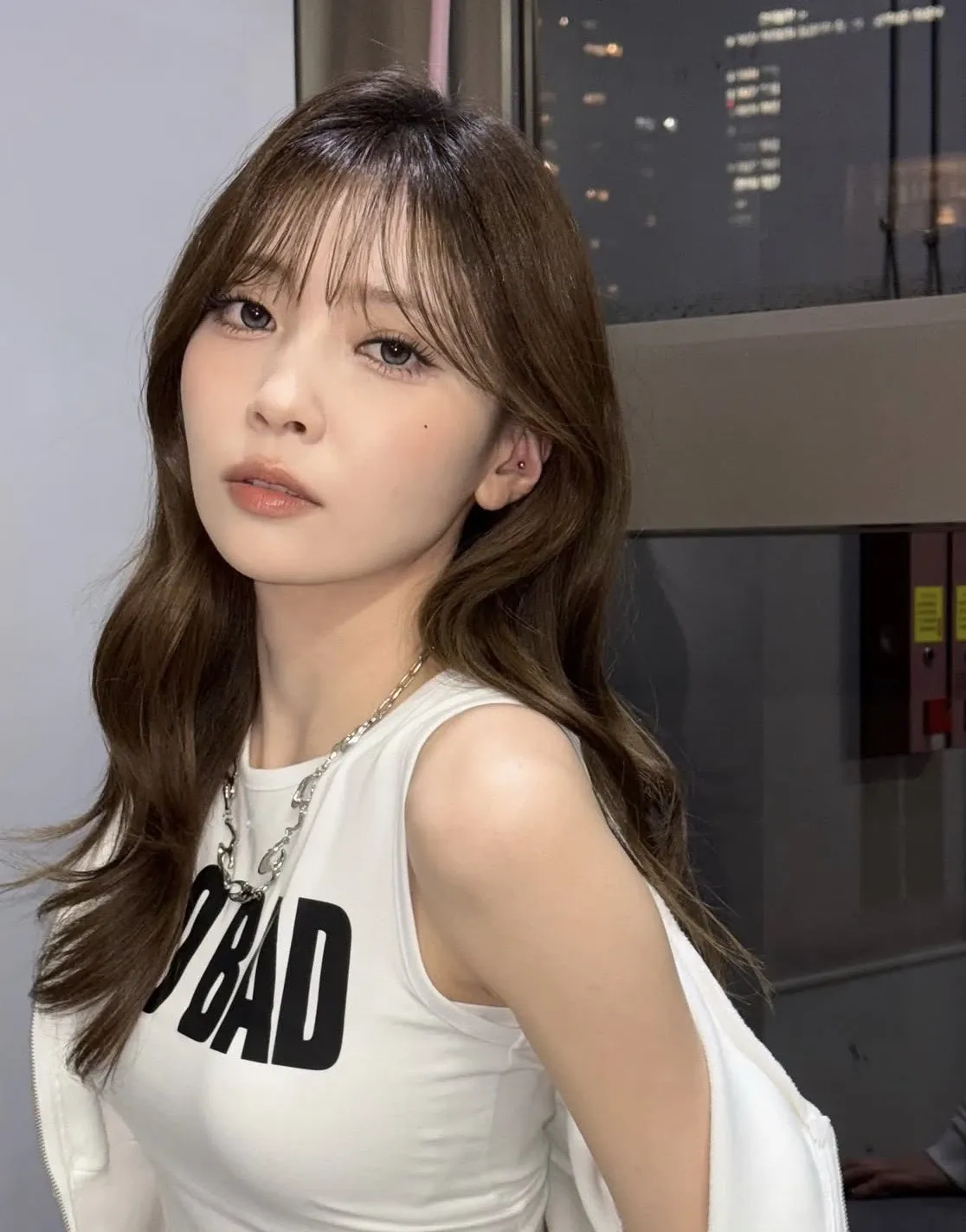 Behind-the-scenes cut of Mayuka (NiziU)