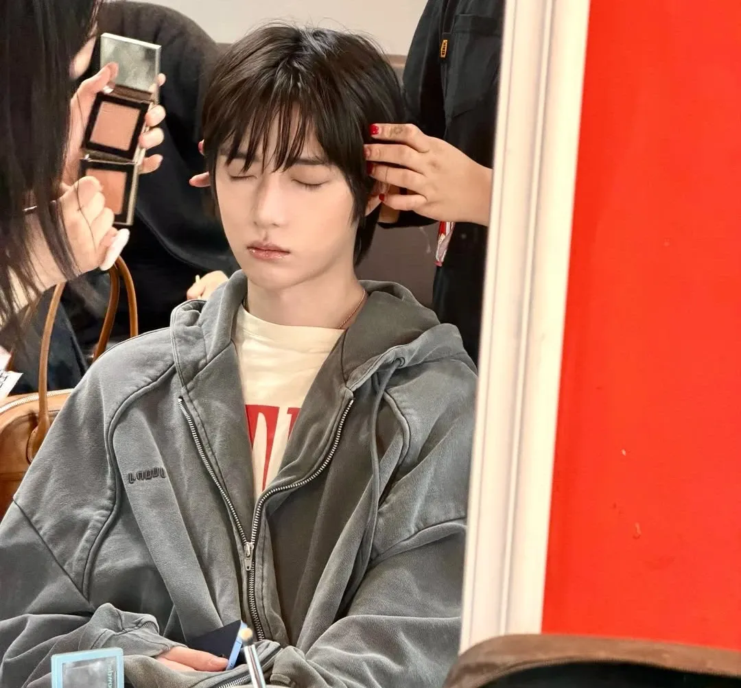 Latest photo of Beomgyu (TOMORROW X TOGETHER)