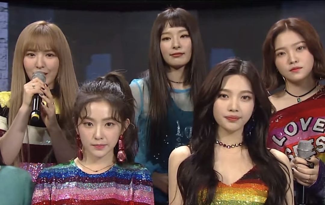 Behind-the-scenes cut of Joy (Red Velvet)