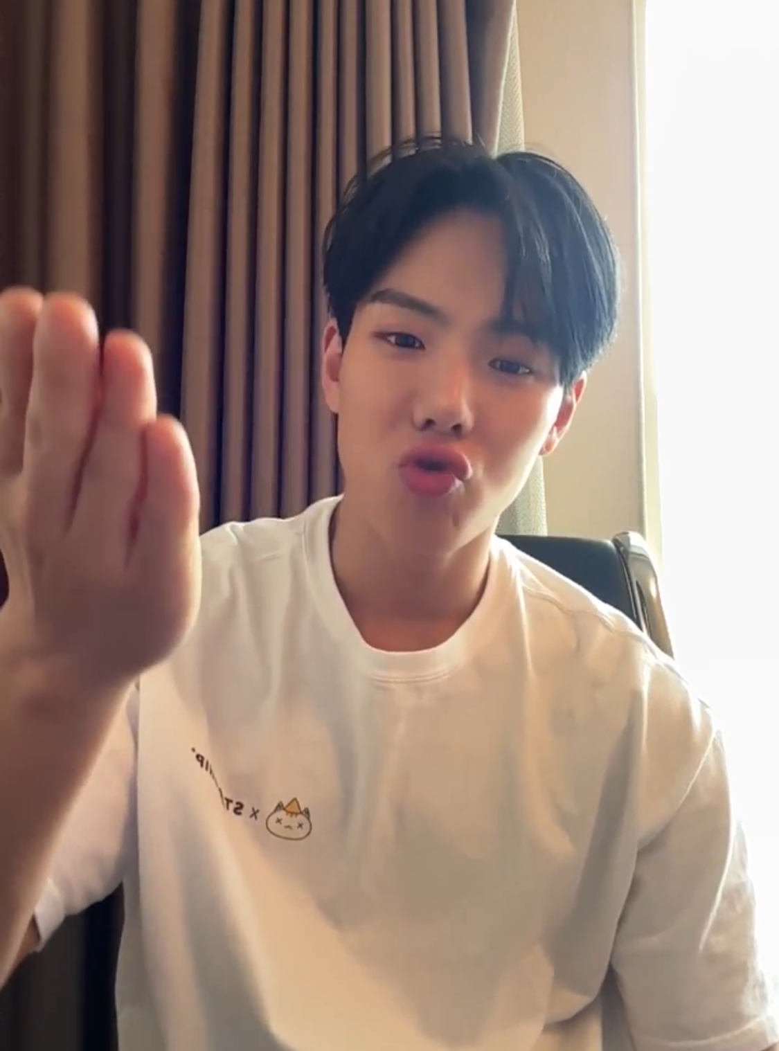 셔누 (몬스타엑스) 팬이 찍은 순간