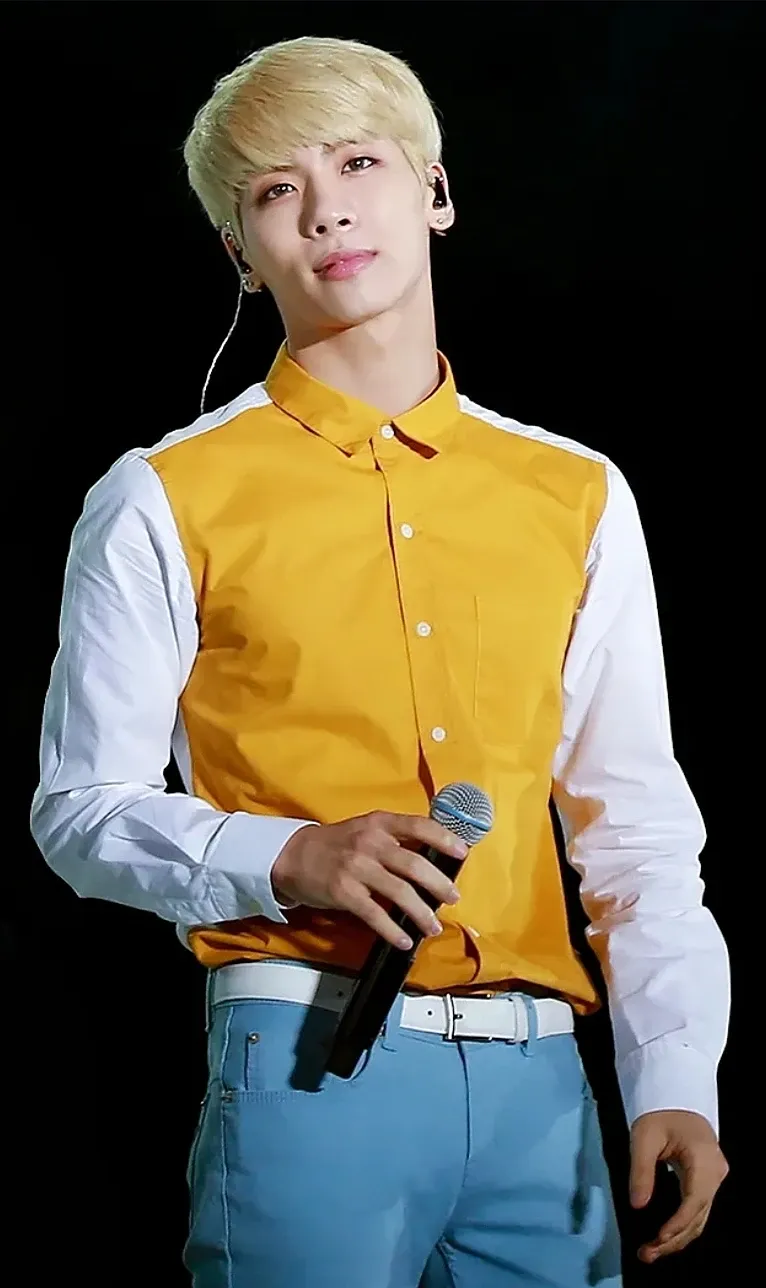 Today's most popular wallpaper in the Jonghyun (SHINee) community