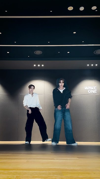 Fandom-recommended wallpaper image of He Xinlong (ALPHA DRIVE ONE)