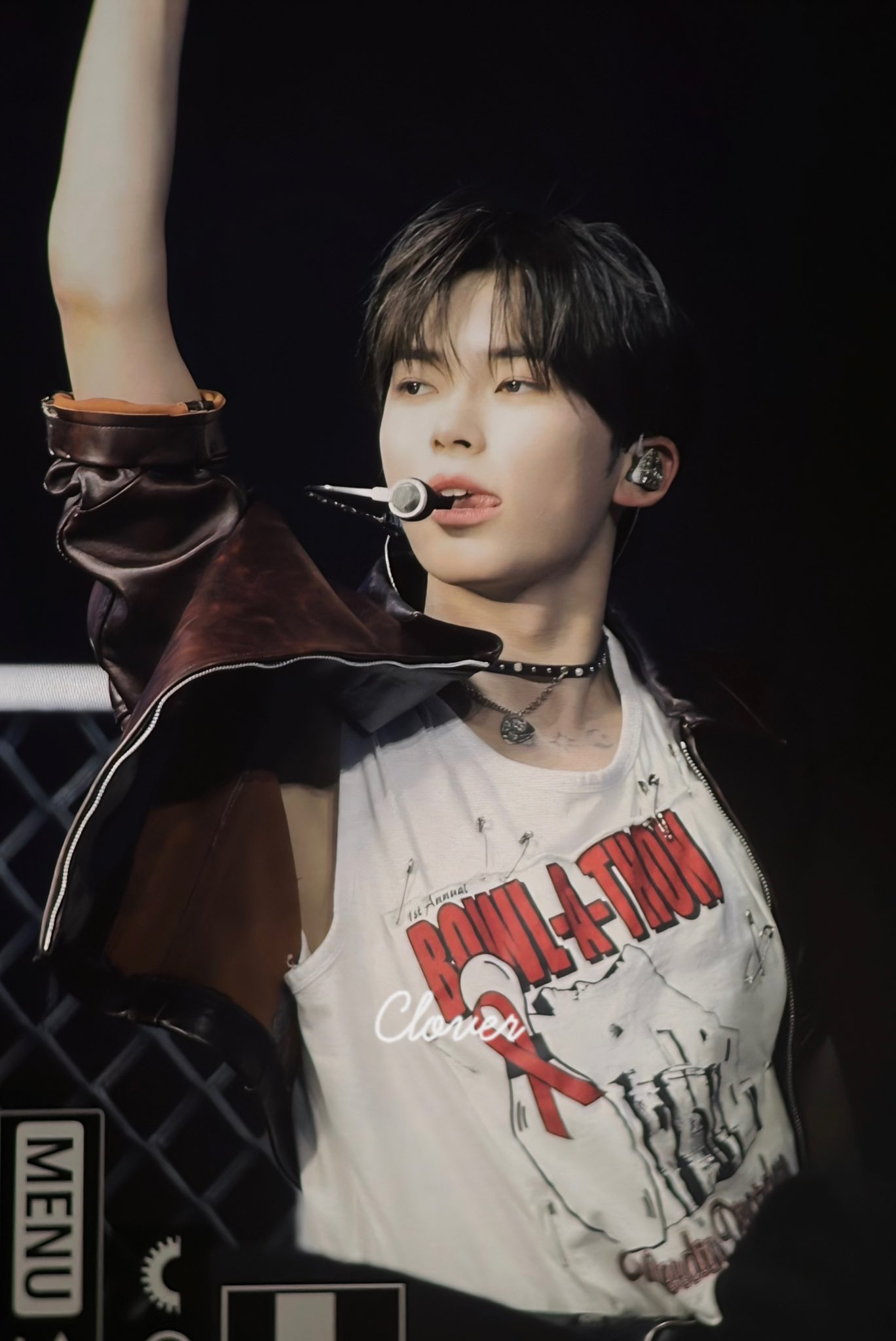 Behind-the-scenes cut of Sung Hanbin (ZEROBASEONE)