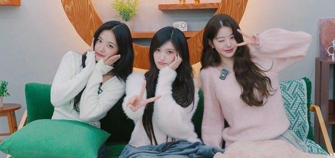 Recent activity shot of Leeseo (IVE)