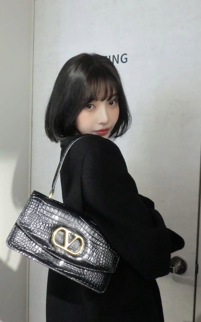 Behind-the-scenes cut of Joy (Red Velvet)