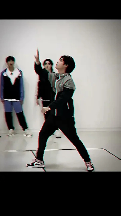 Today’s hot picks from the 방탄소년단 community