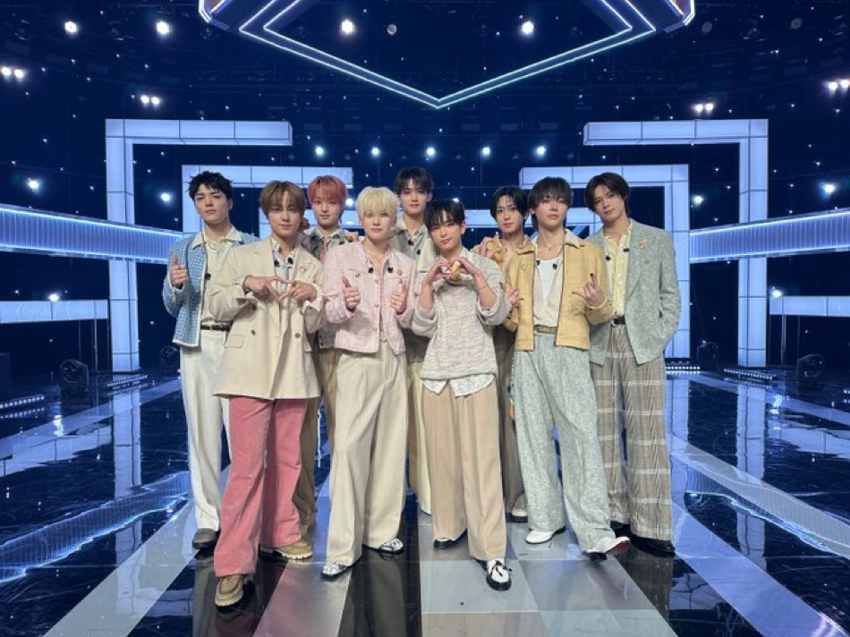 A moment captured by &TEAM's fan