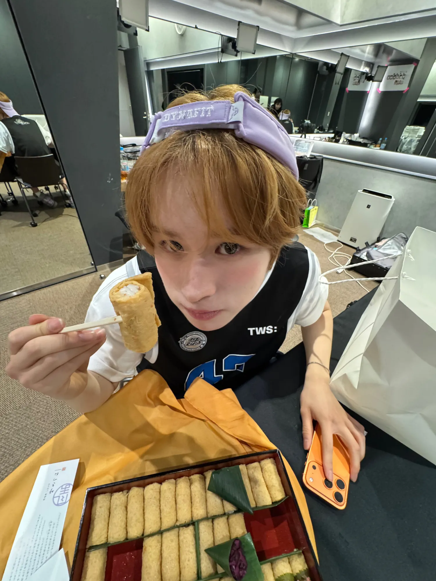 Behind-the-scenes cut of TWS