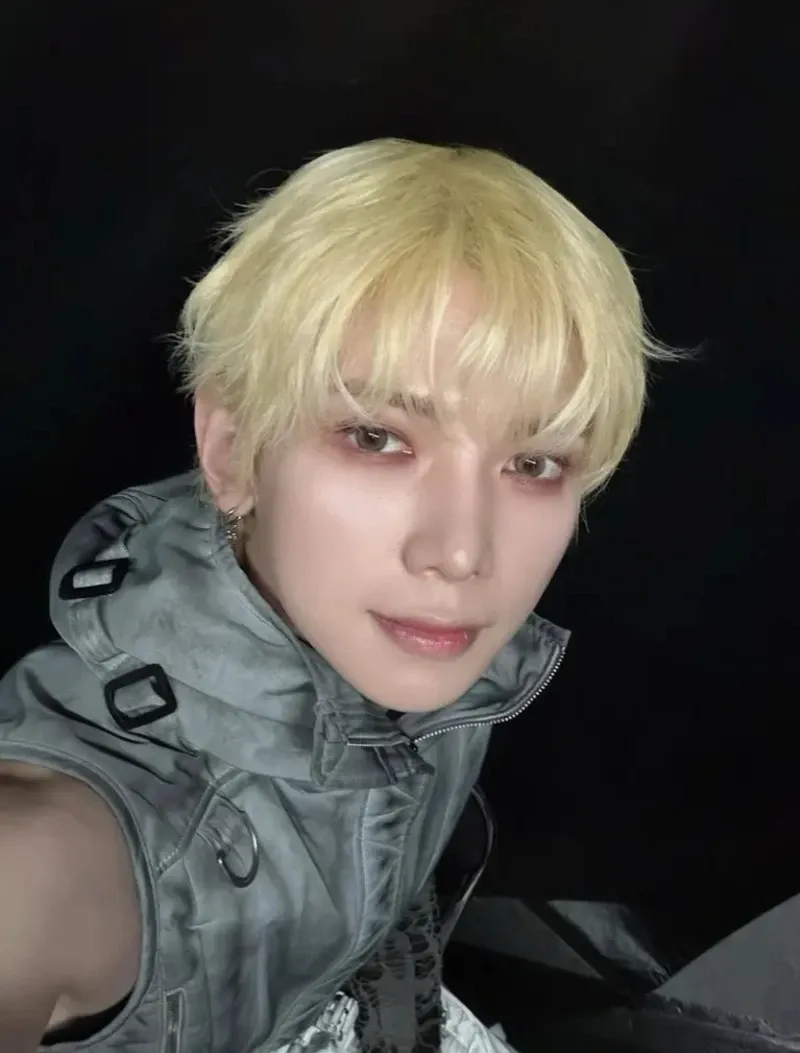 Recent activity shot of Yeosang (ATEEZ)