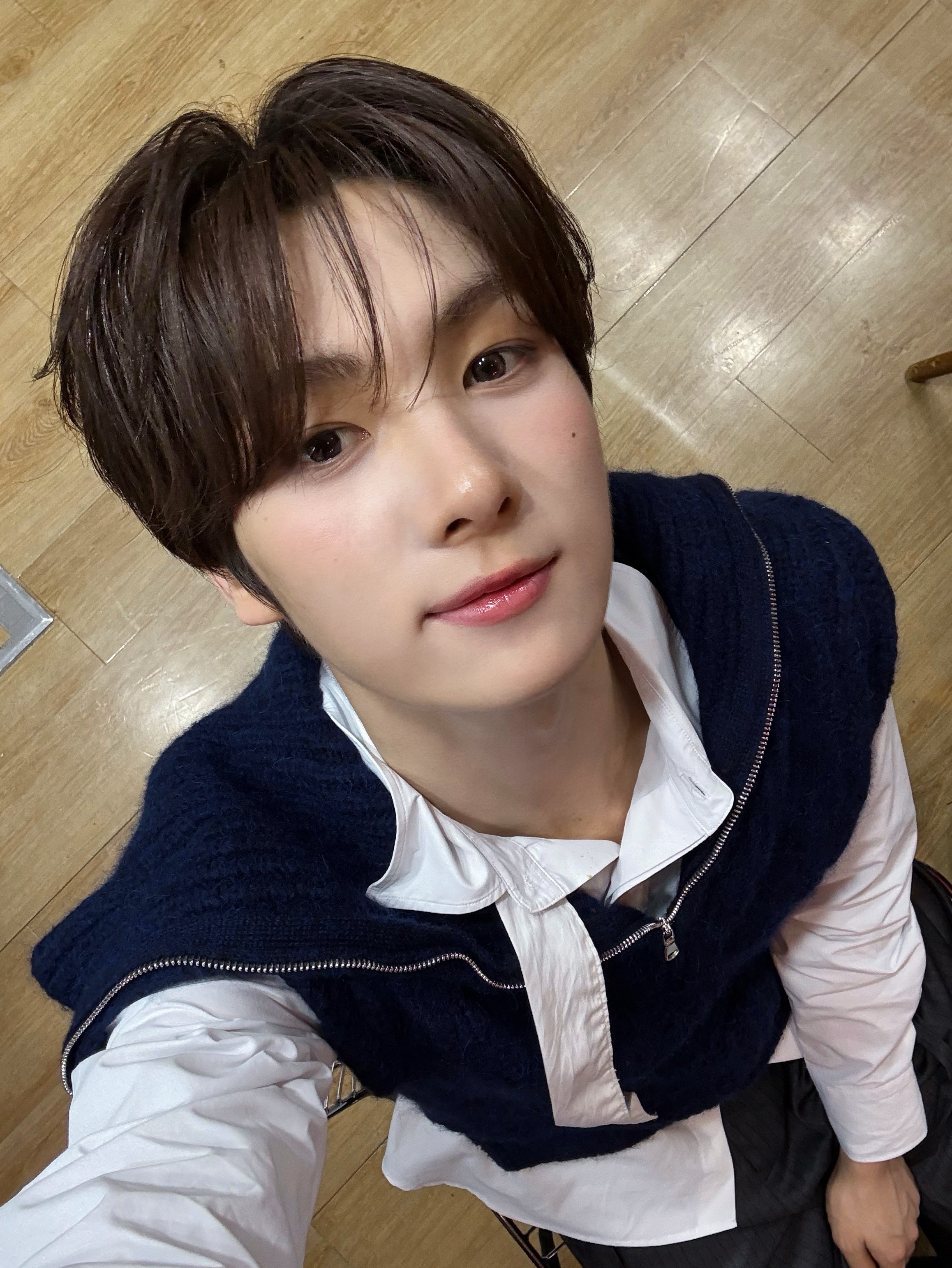 Latest photo of Youngjae (TWS)