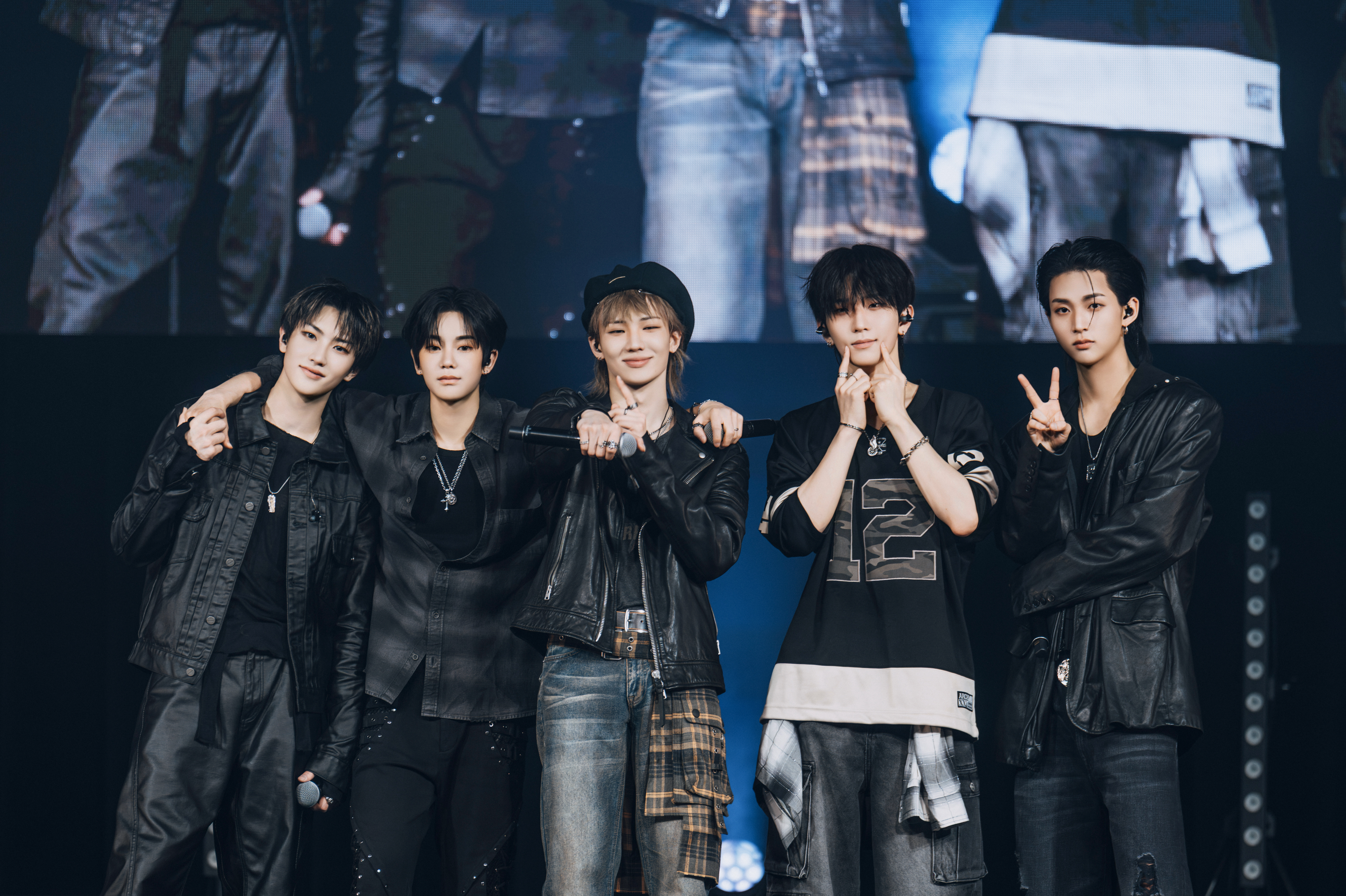 TNX 최근 활동샷