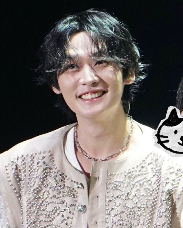 Behind-the-scenes cut of Lee Know (Stray Kids)