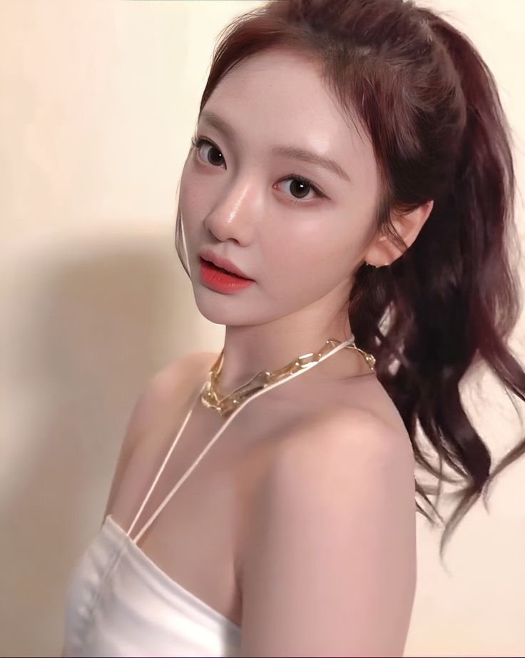 ニンニン (aespa)の最新写真