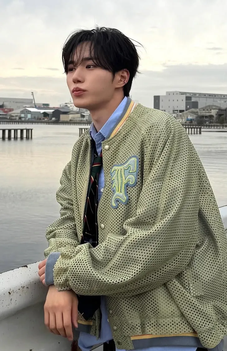 Behind-the-scenes cut of Kim Junseo (ALPHA DRIVE ONE)