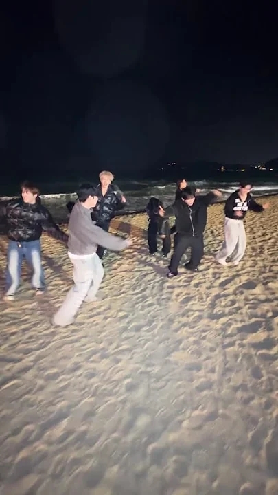 Behind-the-scenes cut of n.SSign