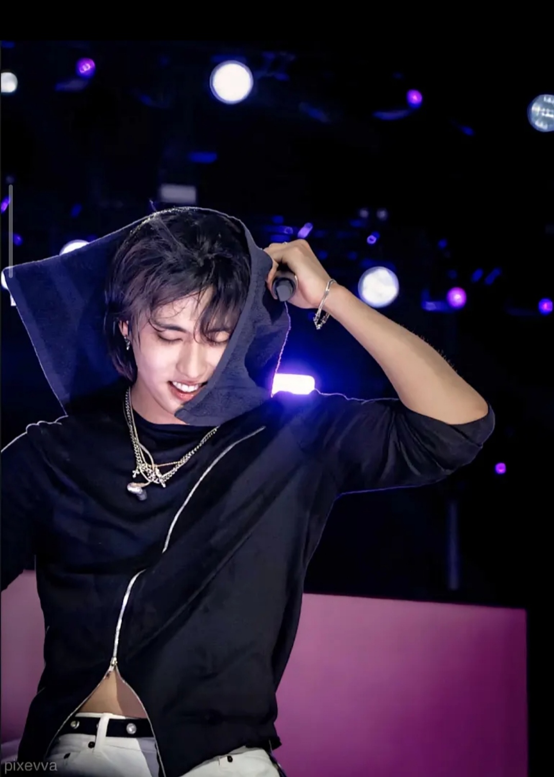 Foto terbaru HAN (Stray Kids)