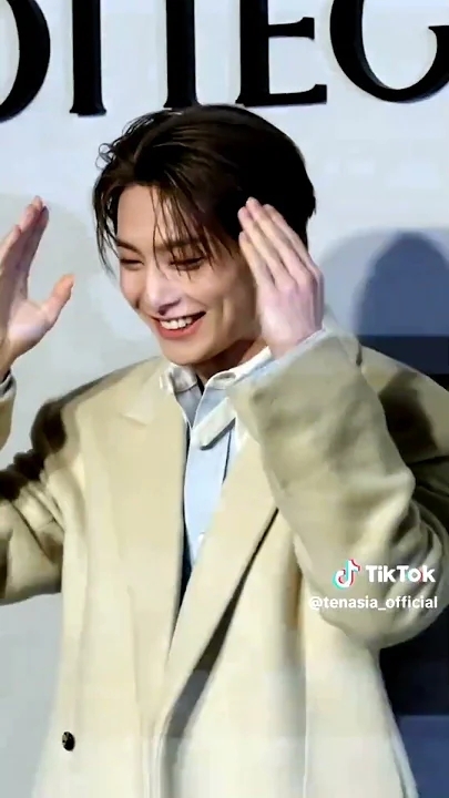 Today's most popular wallpaper in the I.N (Stray Kids) community