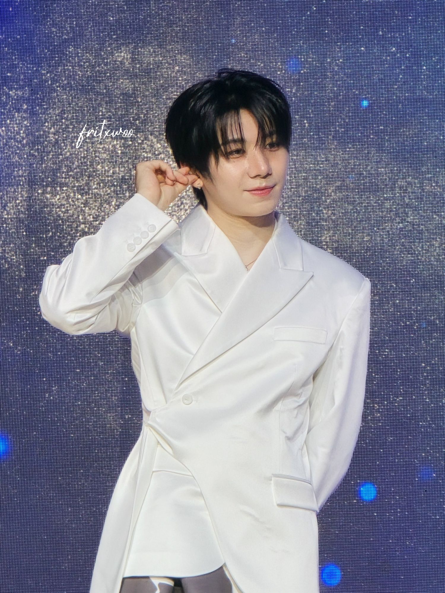 A moment captured by Park Han (AHOF)'s fan