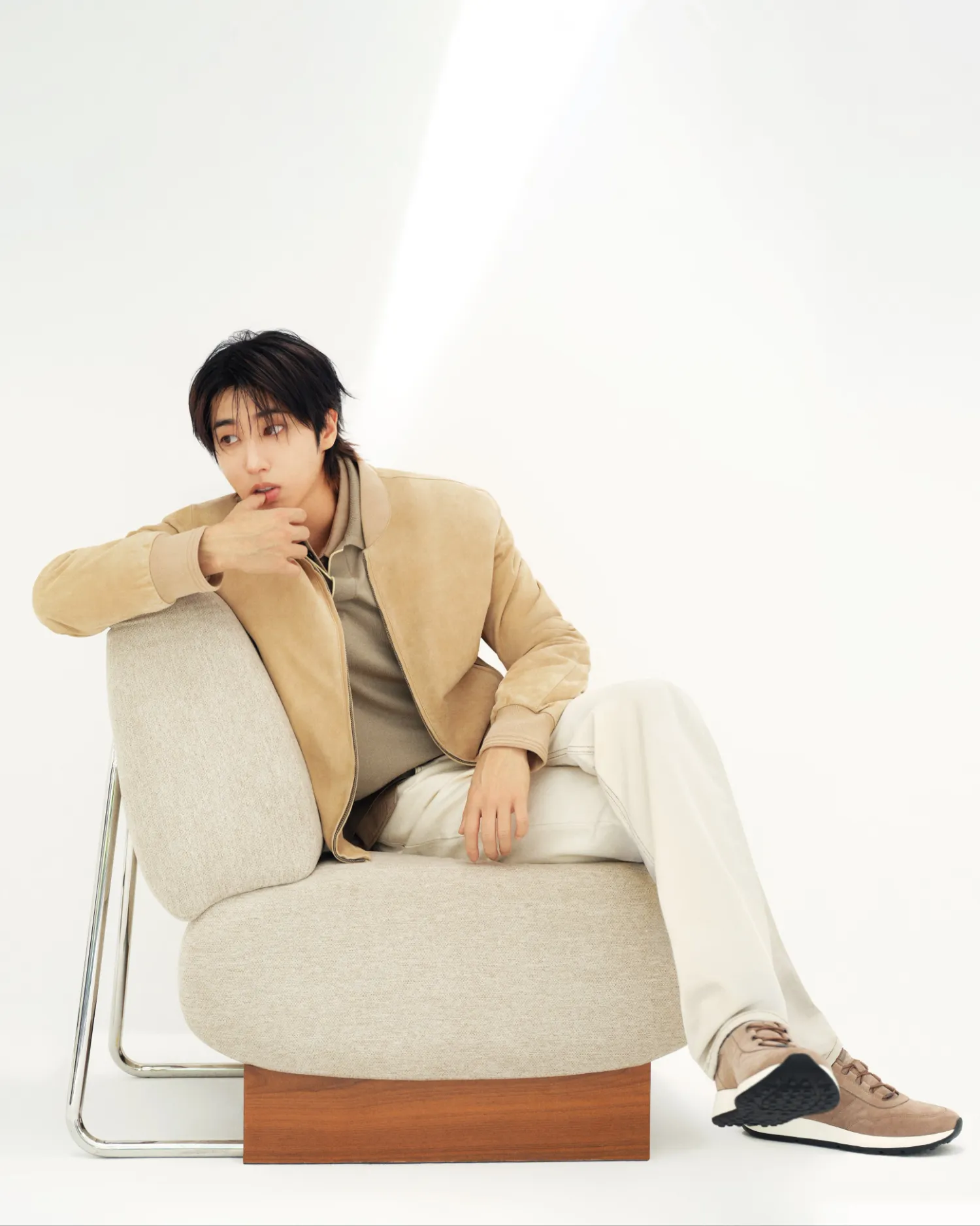 Latest photo of HAN (Stray Kids)